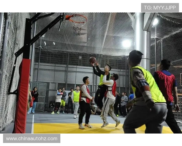 杭州篮球队选拔赛点评团队协作表现分析与提升建议