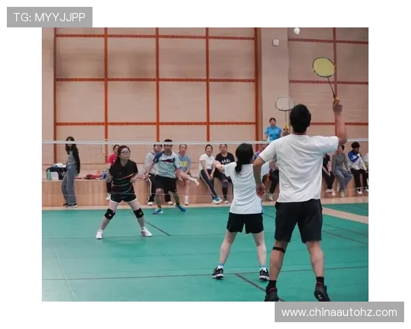 重庆羽毛球队展现卓越团队协作精神助力联赛表现提升 重庆羽毛球队展现卓越团队协作精神助力联赛表现提升