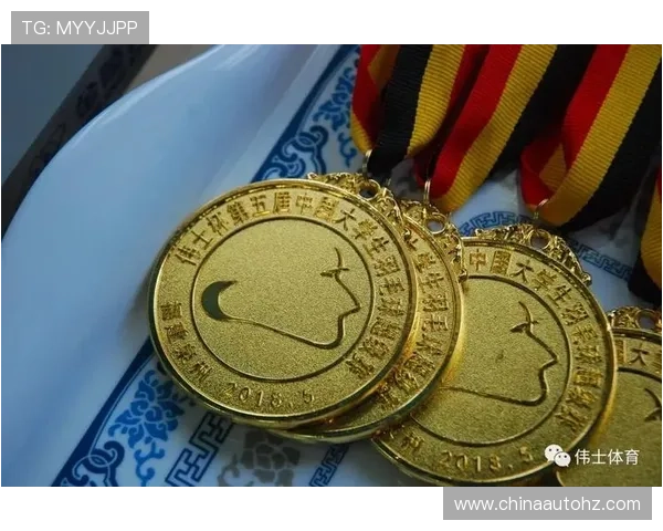 南京羽毛球队与武汉羽毛球队赛后技术分析与战术复盘探讨